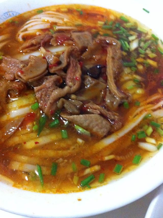 牛杂米粉.扁的.好吃.