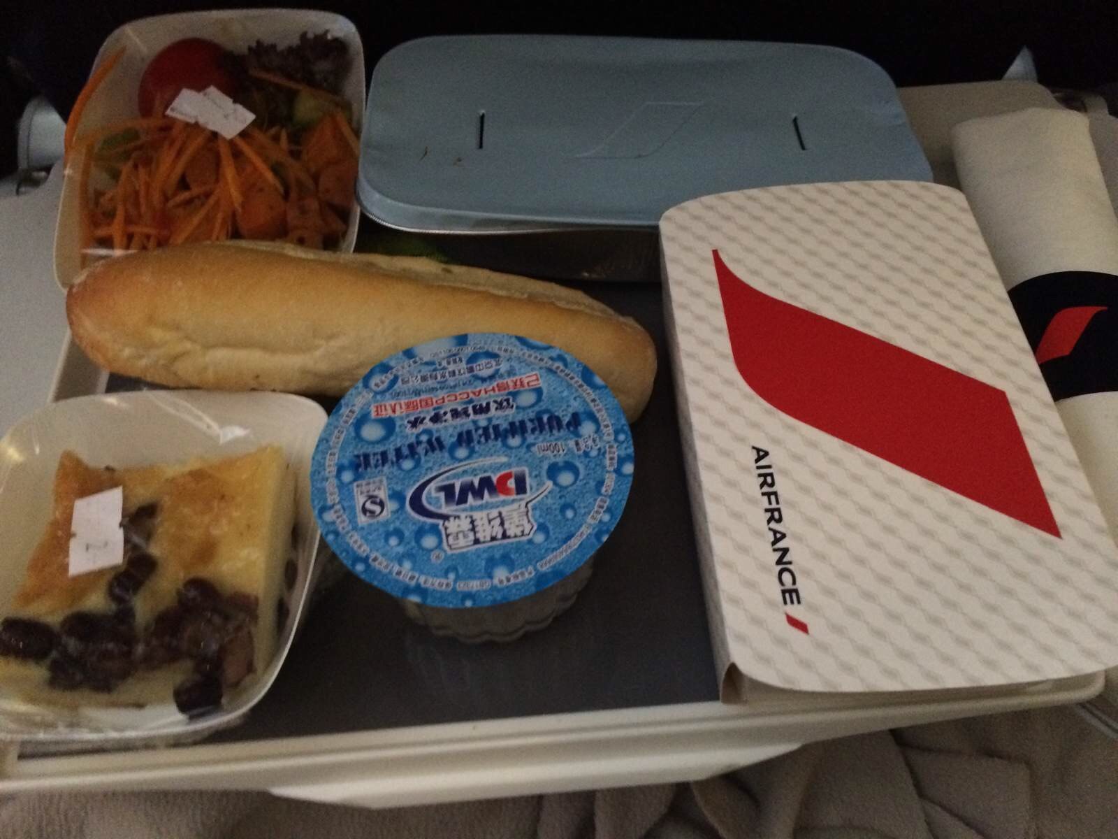 飛機餐～ 飛機上