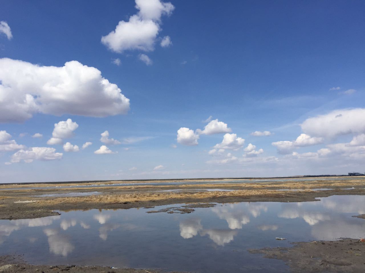 冰湖