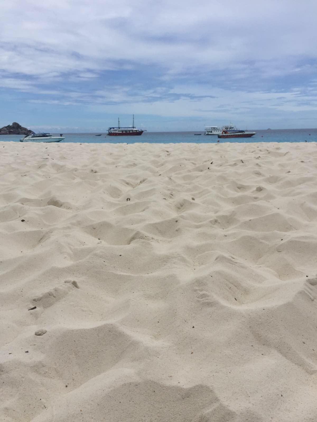 這裡的沙子真是比麵粉還要細. 斯米蘭群島