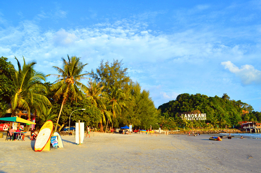 槟城海滩图片