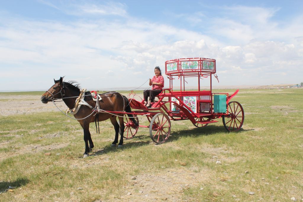 17.呼伦湖--湖边草原马车