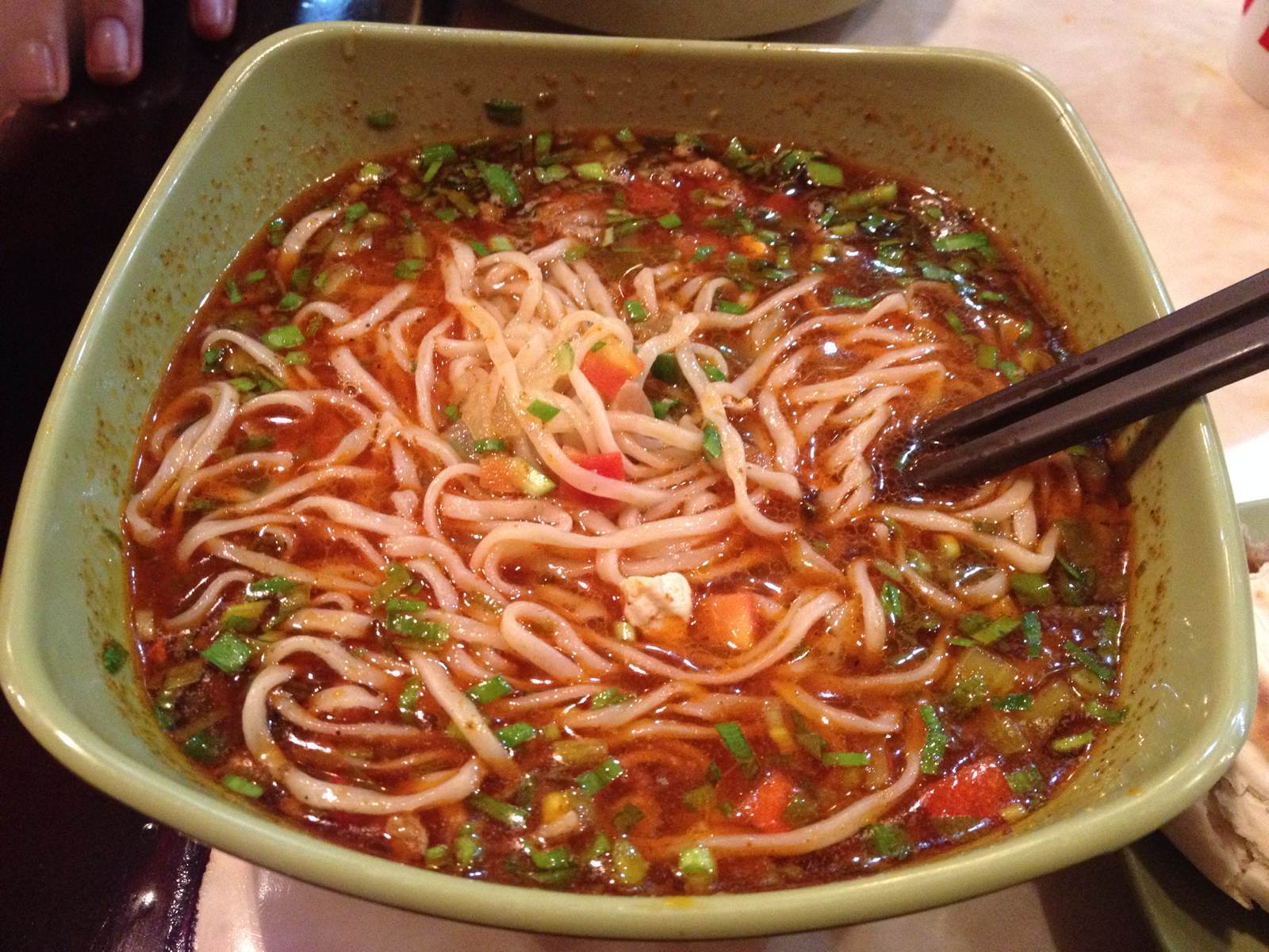 岐山臊子面,非常好 子午路张记肉夹馍