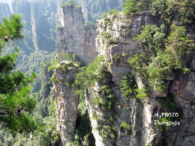 长沙旅游攻略11月岳麓山风景 14925200762847ba852804682ff288dd_C_671_10000_Q90.jpg