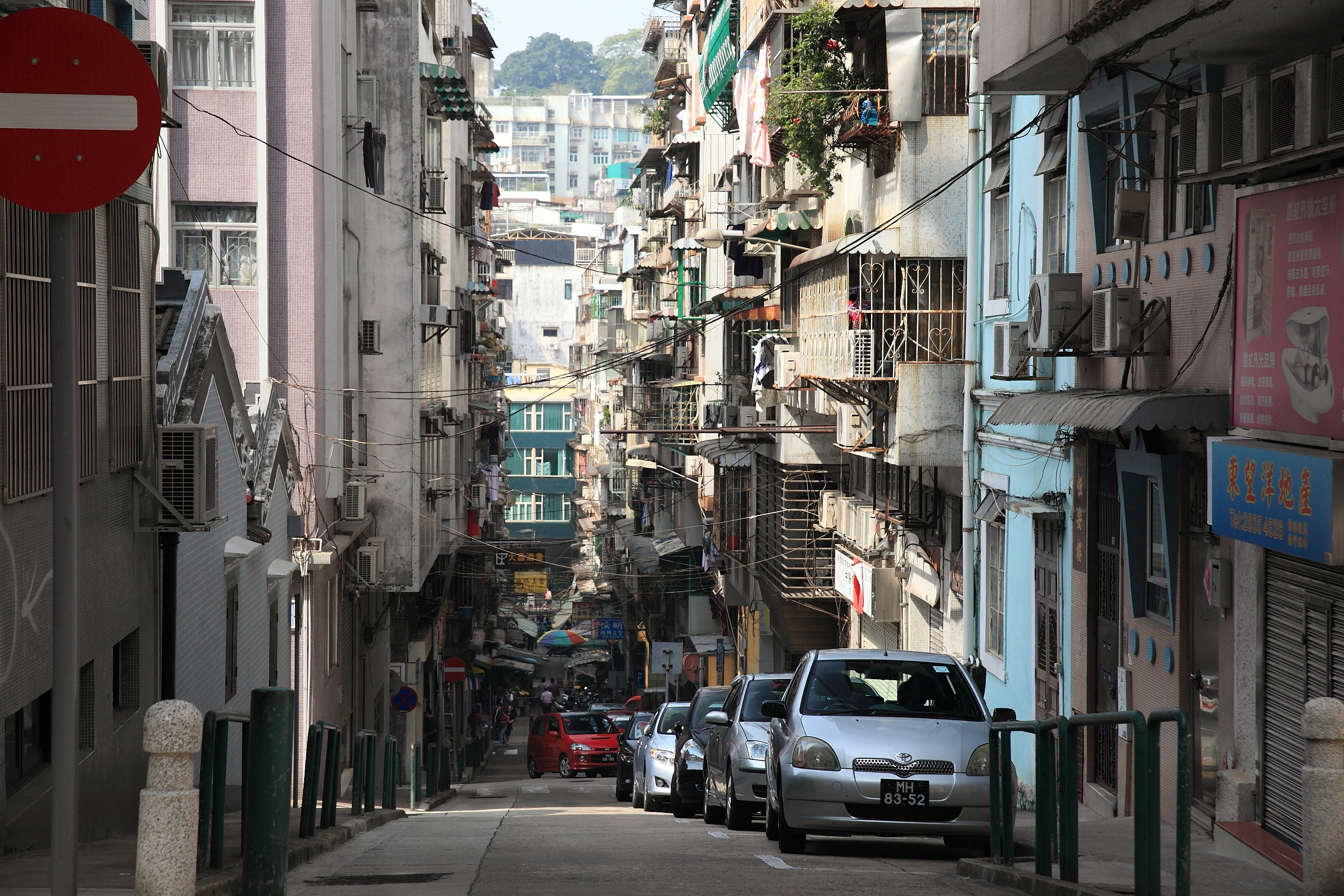 狭窄的街道,逼仄的民居 澳门街景