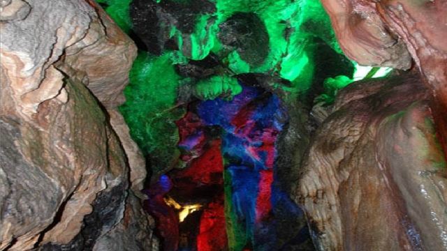 3分 (8条点评) 6 桃姑迷宫又名东崖洞,座落于广德县独山镇.