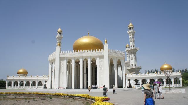 过去没有去过清真寺,这次算是见识一下.